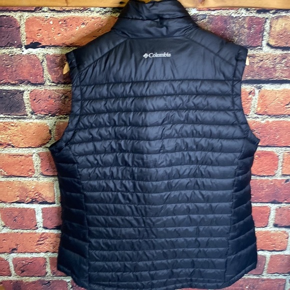 Columbia Black Classic Powder Pillow Warm Lightweight Puffer Vest Size 1X - Picture 9 of 12